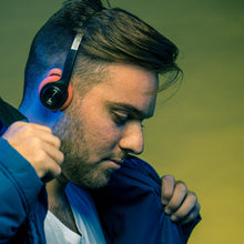 Load image into Gallery viewer, Rewind Wireless Retro Headphones
